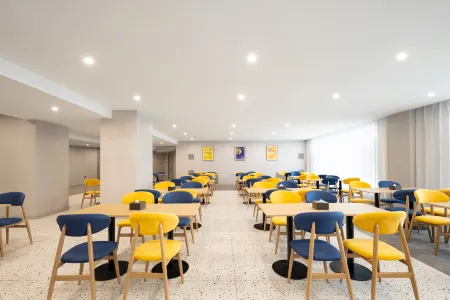 7Days Inn Hotel (Hunchun Xin Xi Market Haixianjie)