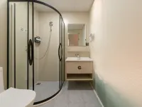 Xiamen Zhenyue Boutique Stay (Xiamen Zhongshan Road Lundu Pier) Hotels near South Putuo Temple