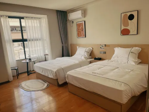 Hanyuan Qingfeng Xiaozhu Homestay (Jiuxiang Bus Station) - 2-Star