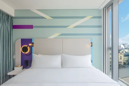 Tru by Hilton Hau Giang City Centre Отели в г. Витхань