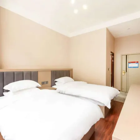Chayu Hongsheng Hotel