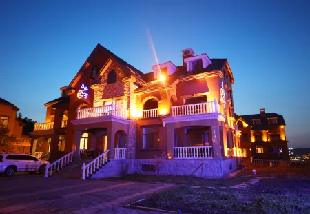 In the water side homestay Отели рядом со станцией Aershan Railway Station