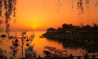 Changde New World Hotel (Shiyi People's Hospital Branch)