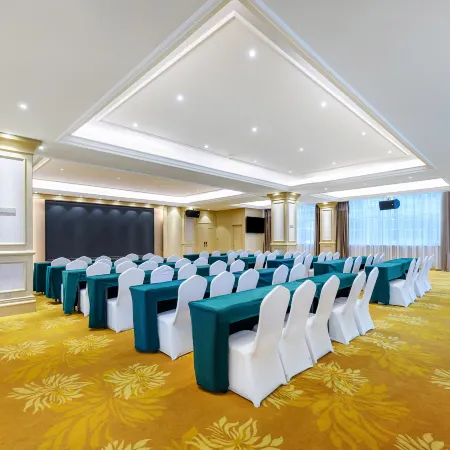 Vienna Hotel (Wanfenglin Airport Branch, Xingyi)