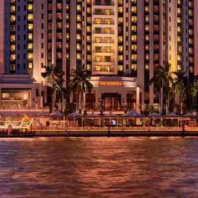 The Peninsula Bangkok Hotel Exterior