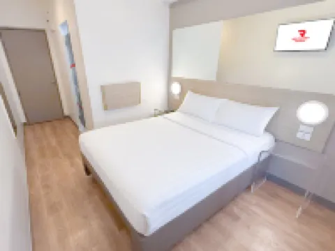 Red Planet Quezon Timog Hotels in Quezon City