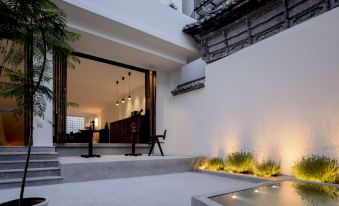 Tingxi Homestay (Dali Ancient City South Gate)