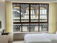 Ivory Mountain Holiday Inn