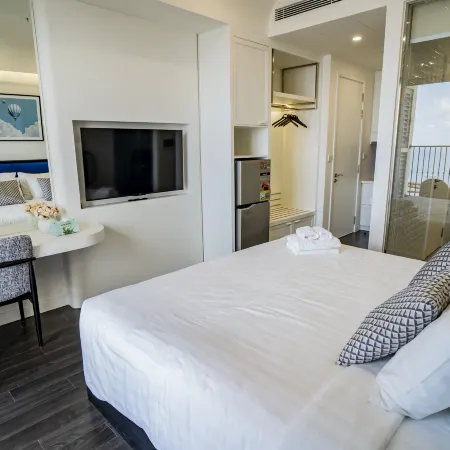 We Young Apartments by HOFs - Fireworks & Ocean view