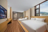 Muhua Private Hot Spring Hotel (Daocheng Yading Scenic Area Branch)