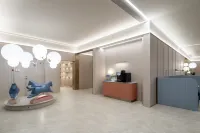 HanTing Hotel (Zhenjiang Dagang New District Xingfu Plaza)
