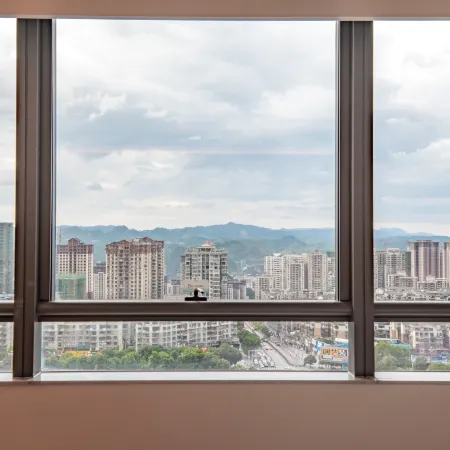 JI Hotel (Kaili Gate of the City)
