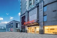 Guangzhou Jiulong Hotel (Qinglong South Street) Hotels in Qinglong