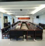 Lvzhinan Business Hotel