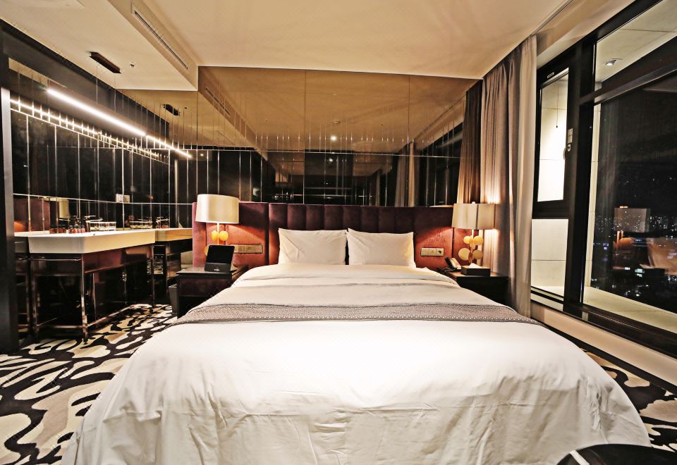 3. 베스트루이스해밀..