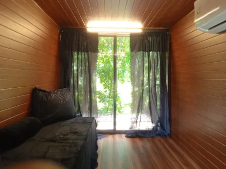 BLOC Camp Site Отели в г. Лусбан