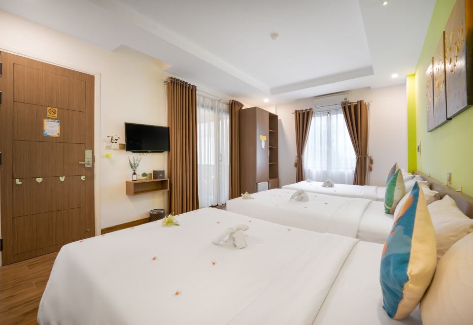 5. 라온 다낭 비치..