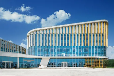 MAISON NEW CENTURY Отели рядом с достопримечательностью «Northwest A&F University(South Campus)»