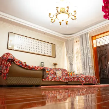 Yining Qinheju Courtyard Homestay