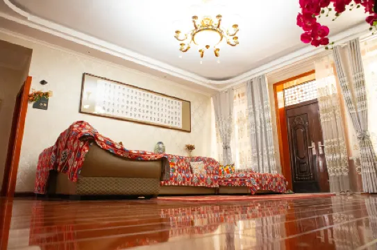 Yining Qinheju Courtyard Homestay