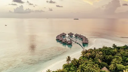 Coco Palm Dhuni Kolhu Отели в г. Hithaadhoo