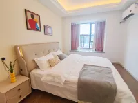 Tumeiji Cinema-style Homestay (Zunyi Wuyue Plaza)