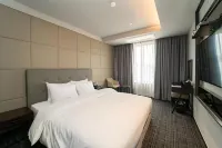 金鬱金香艾佛龍仁飯店 住宿飯店