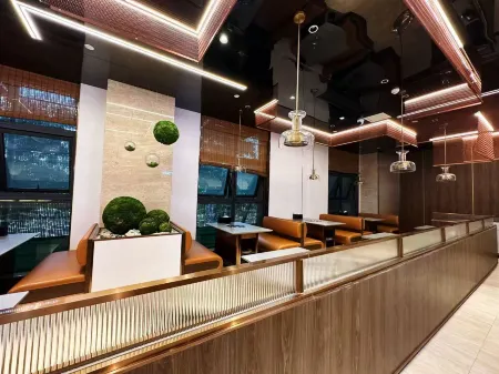 Yajue Hotel Отели рядом с достопримечательностью «Tiexiang Temple»