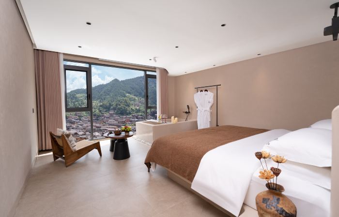 Zhu Jing • Xing Shantang Boutique Stay (Xijiang Qianhu Miao Village Miao Museum)