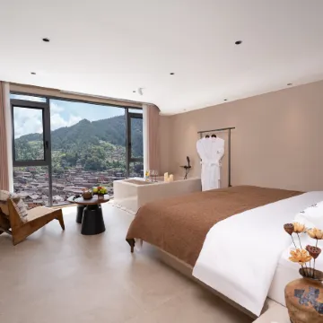 Zhu Jing • Xing Shantang Boutique Stay (Xijiang Qianhu Miao Village Miao Museum)