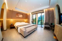 Lianhuwan Guesthouse (Zhaoqing Qixingyan Scenic Area Branch) Liqiao Floor 주변 호텔