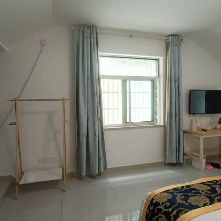 Xinyue Farmstay (Jiuhuashan Station)