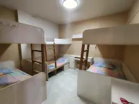 Xinyuan Youth Hostel (Guanyin Bridge Pedestrian Street Branch)