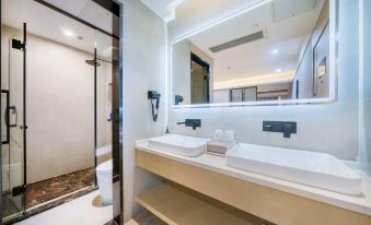 Super 8 Hotel (Huainan Chunlin Plaza)