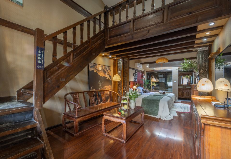 Lijiang Ancient Town and Road Inn의 고즈넉한 인테리어