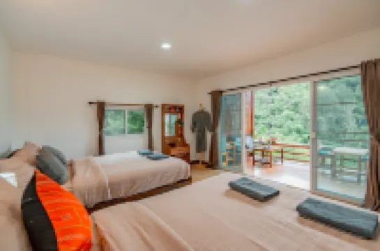 Hubkhaosawan homestay