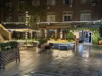 Lao Song International Youth Hostel Hotel a 