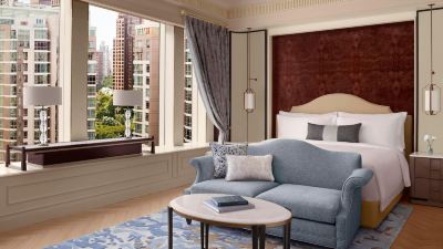 アスタールーム、1キングベッド セントレジス・シンガポール（ステイケーション可）の写真