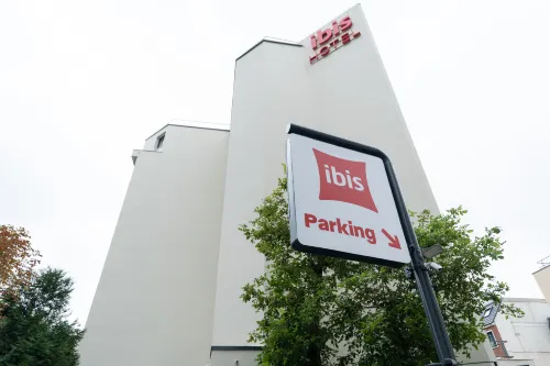 Ibis Paris Nord Porte de Saint Ouen Экстерьер Photos