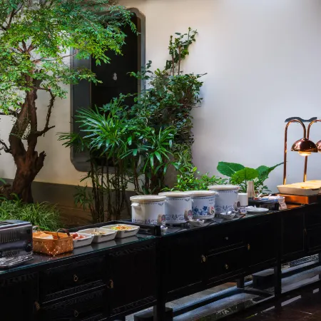 Sanfang Qixiang Shuxiang Wenru Hotel