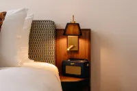 De Plesman Hotel The Hague Отели в г. 