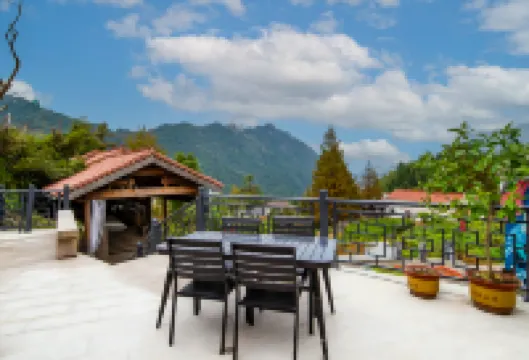 Jiuhua Mountain Lanshan Homestay (Tiantai Cableway)