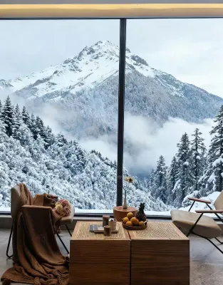 โรงแรมวาลา ทอมส์ คลิฟ สตรีม เทรซิ่ง สาขา พื้นที่ทิวทัศน์ภูเขาสื่อเก๋อเหนียง โรงแรมใน