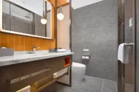 HOME2 SUITS BY HILTON NINGBO HANGZHOU BAY NEW AREA Hotels in Cixi