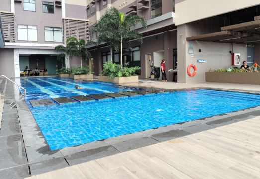 Home Me Suites at Cubao