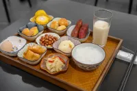Yinmo Resort Hotel (Huangshan Yixian Hongcun Scenic Area Branch) - Morgenmad