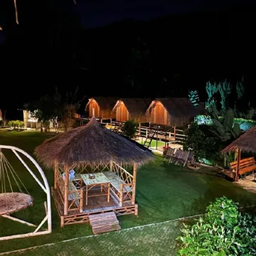 Lion Cafe Resort