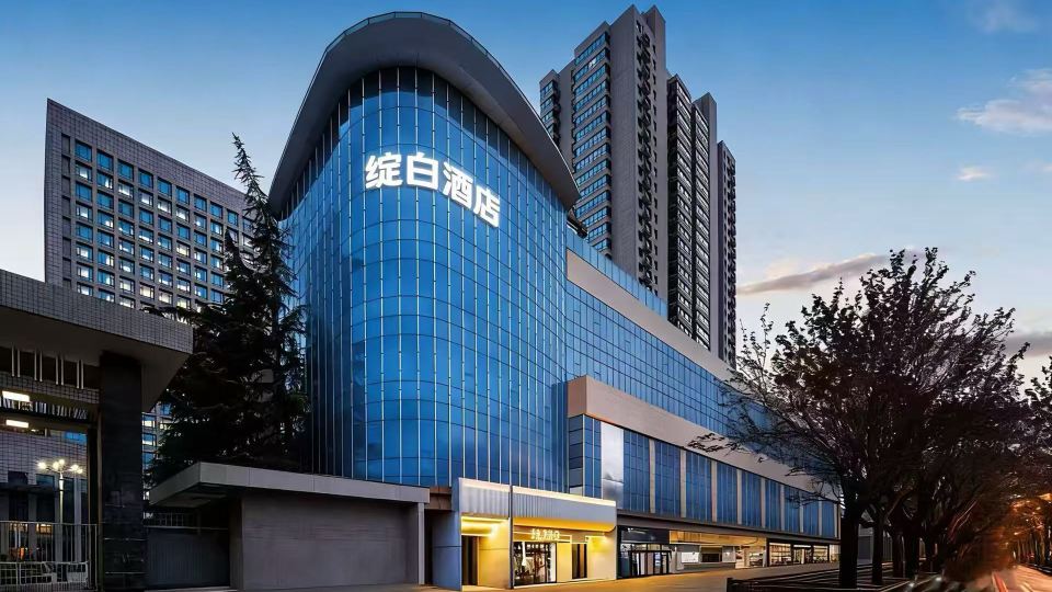 Jambo Arts Hotel