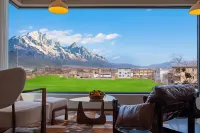 Yexu · Snow Peak ・ 360° Sunshine Golden Mountain · Stargazing · Designer Vacation Boutique Stay
