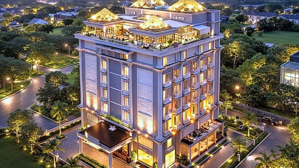 The Grantage Hotel & Sky Lounge
